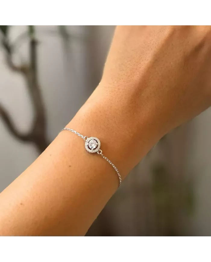 Bracelet Solitaire Éclatant en Argent avec Cristal Central
