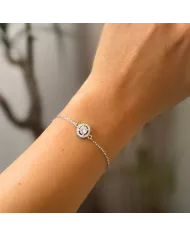 Bracelet Solitaire Éclatant en Argent avec Cristal Central