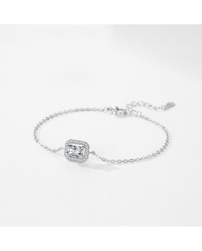 Bracelet Éclat Carré en Argent avec Cristal Central