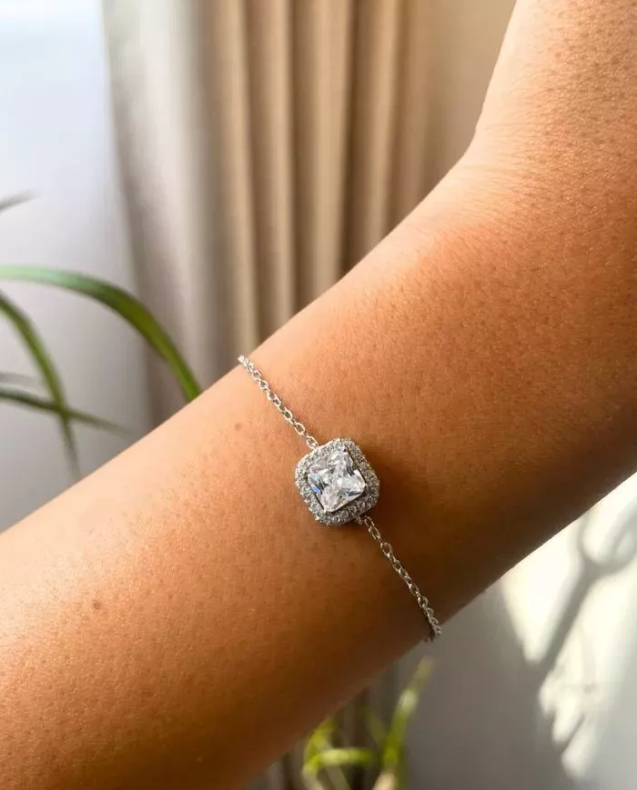 Bracelet Argent  avec Pierre Centrale Carrée en Zirconium