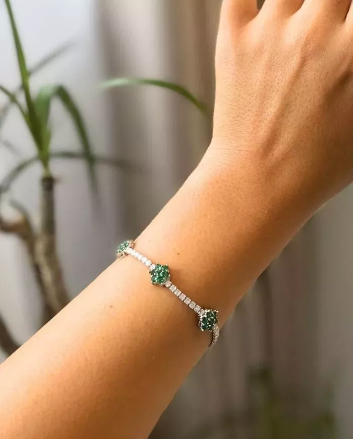 Bracelet Argent 925 avec Fleurs Vertes et Zirconiums Étincelants