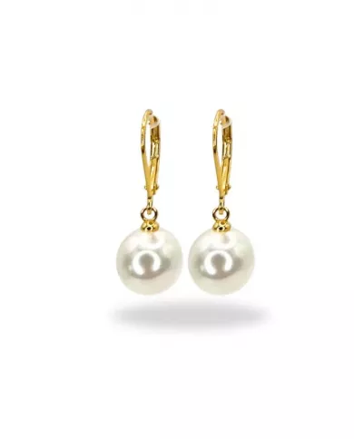 Boucles d'oreilles dorées et perles blanches – Élégance classique