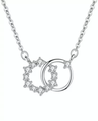Collier Anneaux Entrelacés en Argent avec Zircons – Unité et Éternité