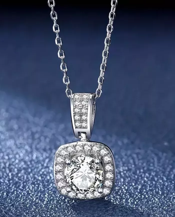 Collier Aura en argent avec zirconium scintillant