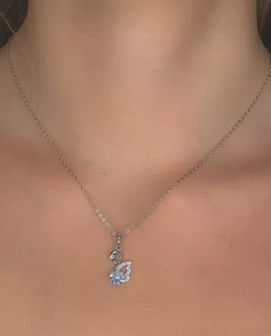 Collier Swan – Élégance raffinée en argent avec pendentif gracieux