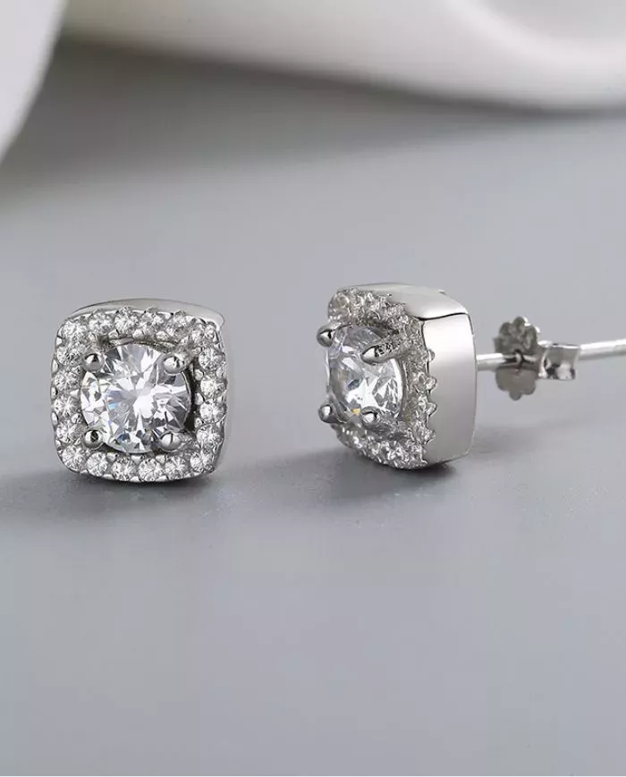 Boucles d'Oreilles Halo en Argent et Zirconium – Éclat et Élégance