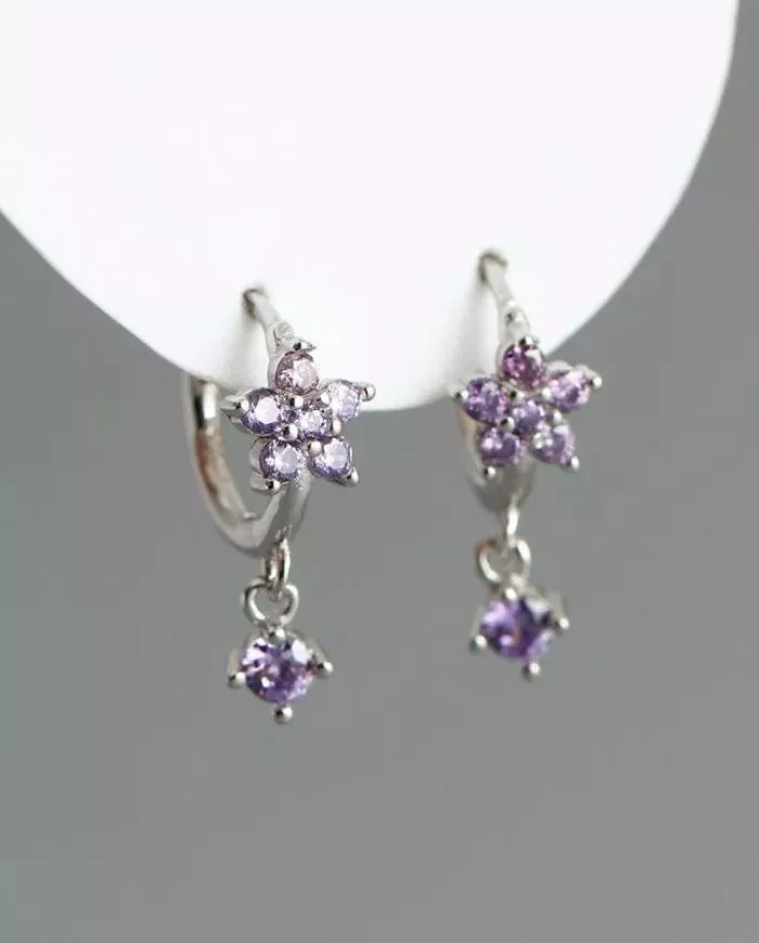 Boucles d'Oreilles Fleur Pétillante en Argent et Zirconium Violet