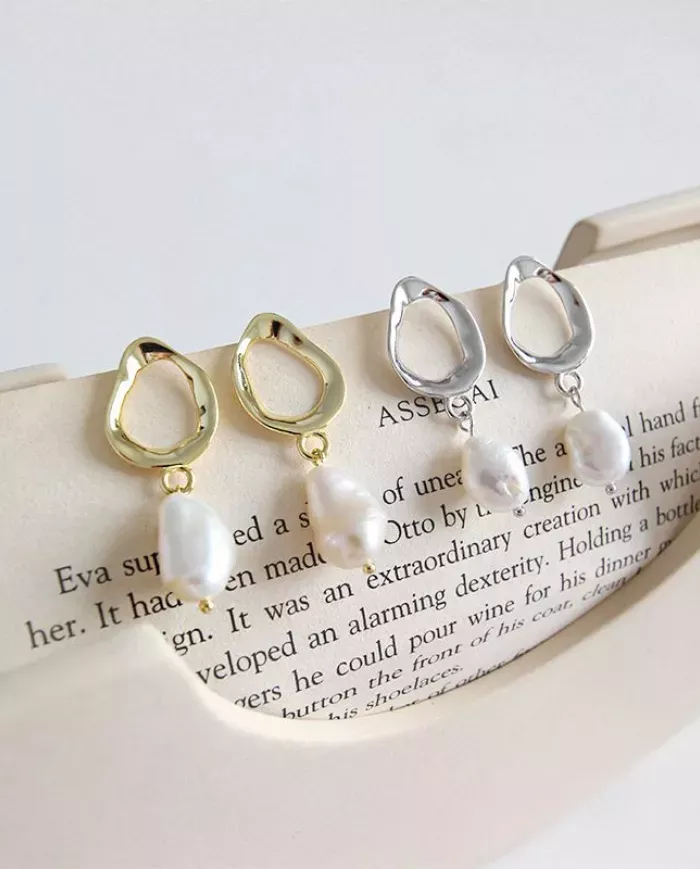 Boucles d'Oreilles Pendantes avec Perles Naturelles en Argent 925 – Élégance et Charme Intemporels !