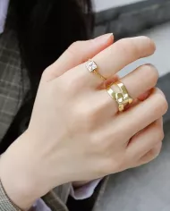 Bague Ajustable Élégante en Argent 925 avec Zircon Cubique Carré – Raffinement Intemporel sur Ciel Argenté !