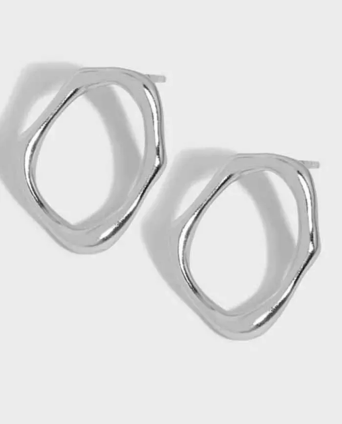 Boucles d'Oreilles Clous Cercle Irrégulier en Argent 925 – Élégance
