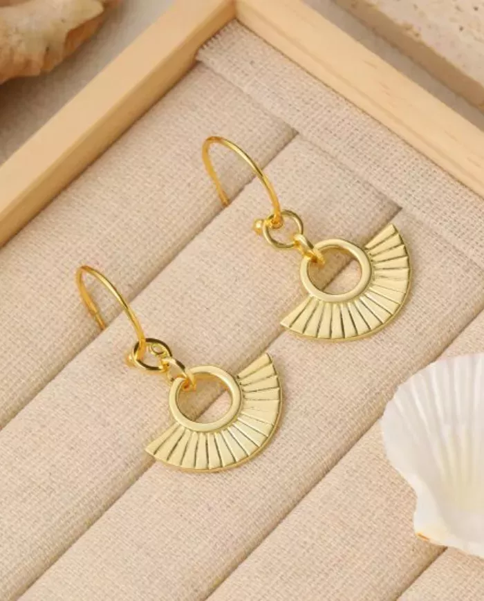 Boucle d'Oreille Unique Style Romain en Argent 925 Plaqué Or – Élégance et Charme Historique !