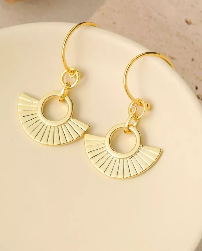 Boucle d'Oreille Unique Style Romain en Argent 925 Plaqué Or – Élégance et Charme Historique !