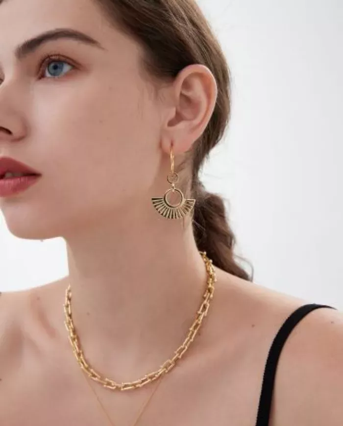 Boucle d'Oreille Unique Style Romain en Argent 925 Plaqué Or – Élégance et Charme Historique !