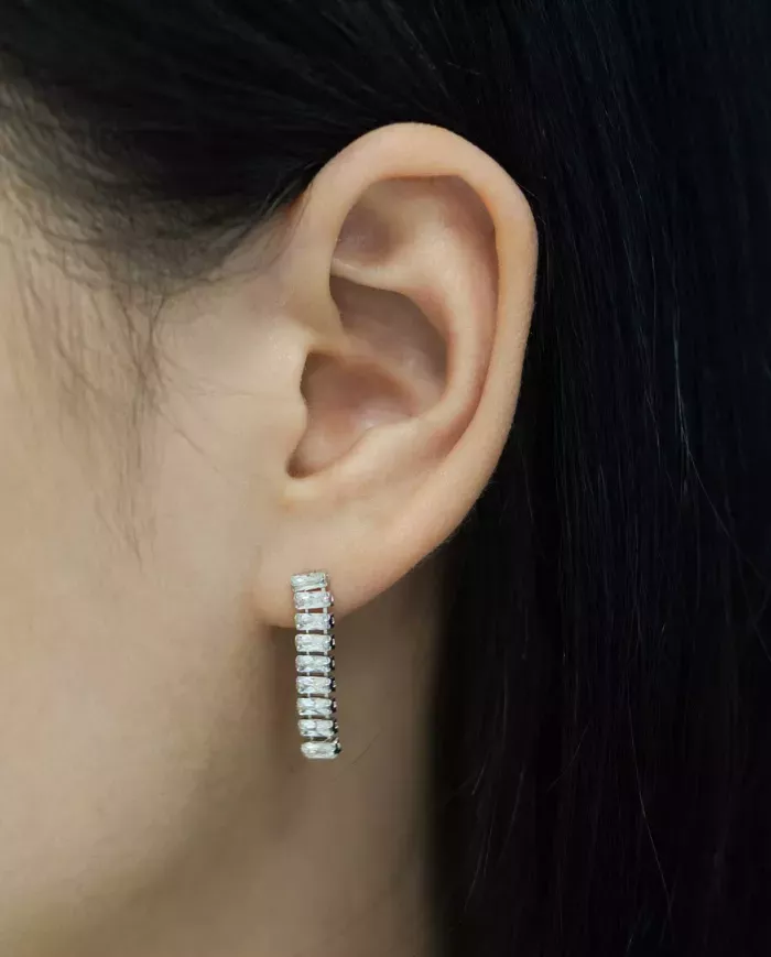 Boucles Pendantes Élégantes en Argent 925 et Zircons AAA