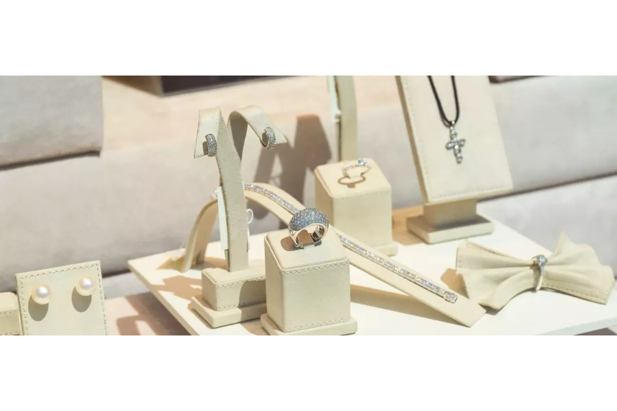 Comment faire pour que les bijoux en argent ne noircissent pas ? Comment faire pour que les bijoux en argent ne noircissent pas ?