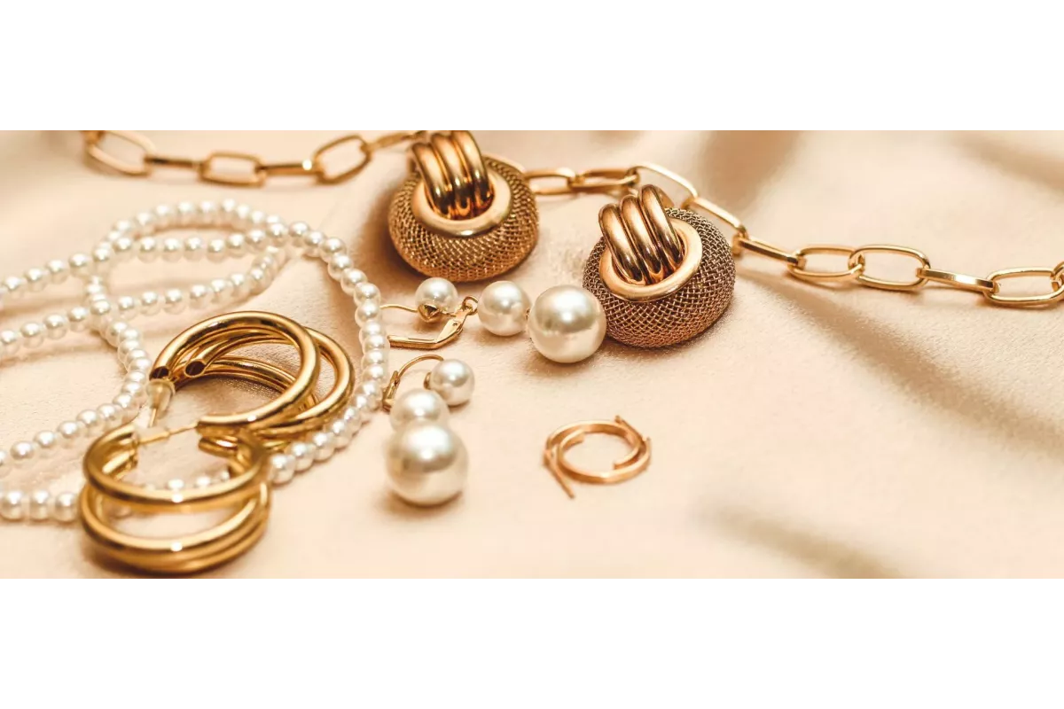 Boucles d’oreilles plaqué or pas cher : tout ce qu’il faut savoir Boucles d’oreilles plaqué or pas cher : tout ce qu’il faut savoir