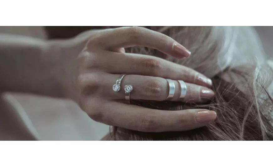 Comment reconnaître une bague en argent 925 de qualité : guide complet